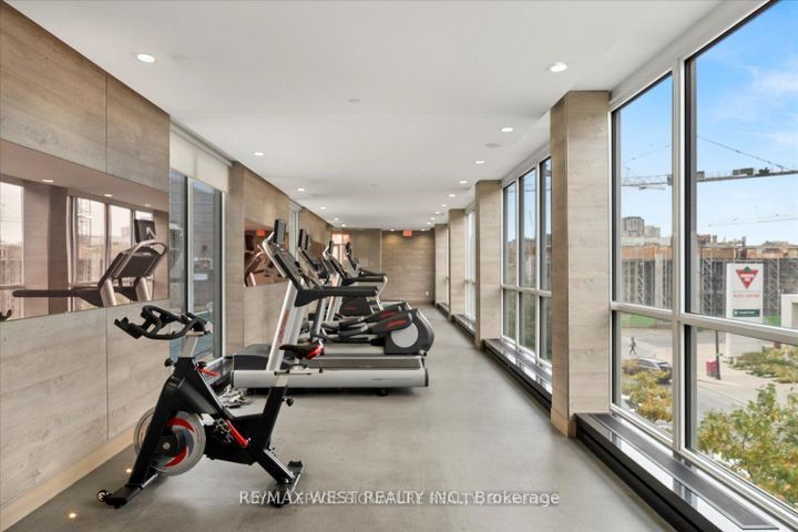 Photo 19 at 3517 - 121 McMahon Drive, Bayview Village, Toronto