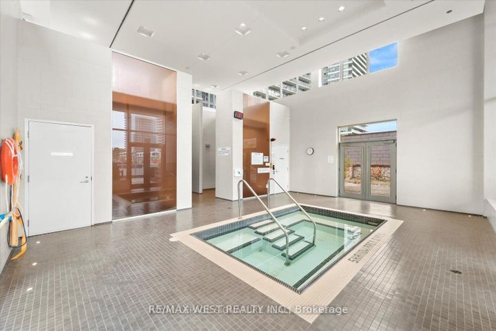 Photo 20 at 3517 - 121 McMahon Drive, Bayview Village, Toronto