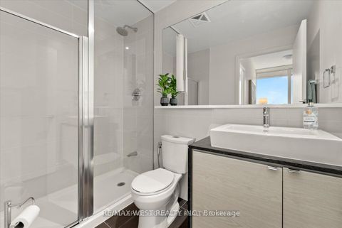 Photo 11 at 3517 - 121 McMahon Drive, Bayview Village, Toronto