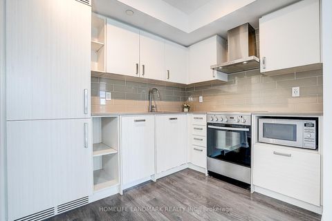 Photo 15 at 601 - 125 Redpath Avenue, Mount Pleasant West, Toronto