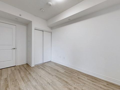 Photo 18 at 301 - 9618 Yonge Street, North Richvale, Richmond Hill