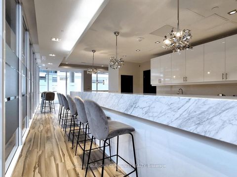 Photo 30 at 301 - 9618 Yonge Street, North Richvale, Richmond Hill