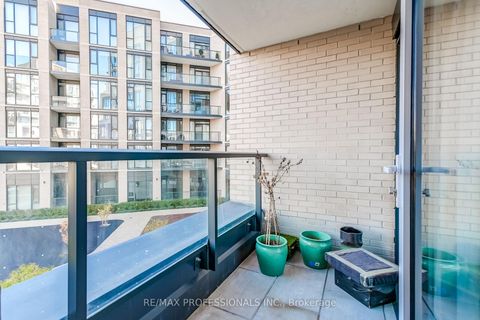 Photo 20 at 223 - 293 The Kingsway, Humber Valley, Toronto