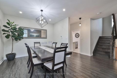 Photo 6 at 6 Raintree Crescent, Oak Ridges, Richmond Hill