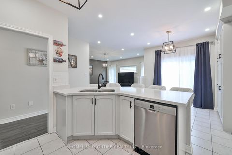 Photo 17 at 6 Raintree Crescent, Oak Ridges, Richmond Hill