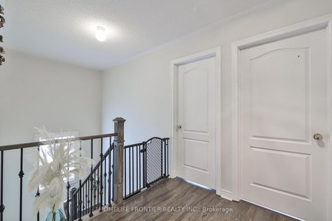 Photo 19 at 6 Raintree Crescent, Oak Ridges, Richmond Hill