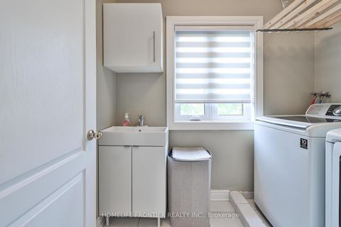 Photo 35 at 6 Raintree Crescent, Oak Ridges, Richmond Hill