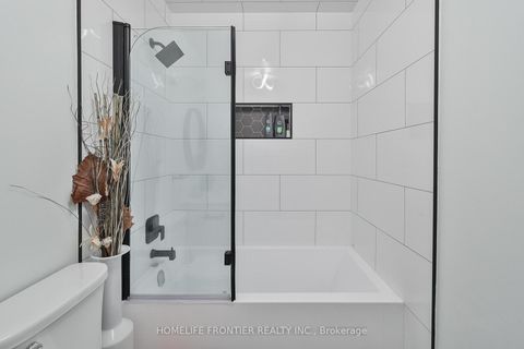 Photo 43 at 6 Raintree Crescent, Oak Ridges, Richmond Hill