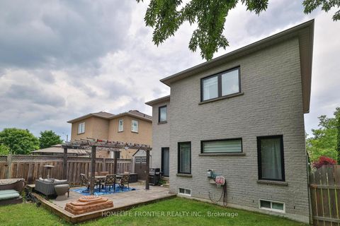 Photo 47 at 6 Raintree Crescent, Oak Ridges, Richmond Hill