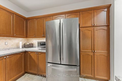 Photo 19 at 16 Dylan Street, Vellore Village, Vaughan