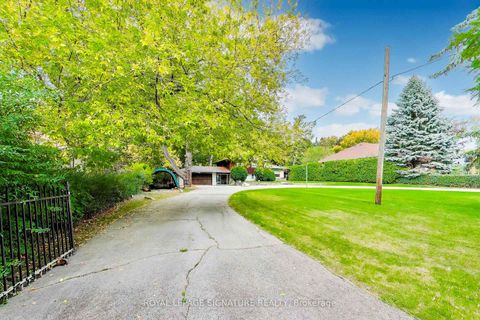 Photo 4 at 358 Spring Garden Avenue, Willowdale East, Toronto