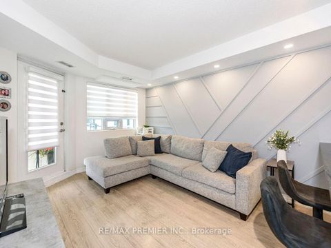 Photo 15 at 313 - 7730 Kipling Avenue, Vaughan Grove, Vaughan