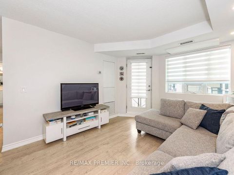 Photo 16 at 313 - 7730 Kipling Avenue, Vaughan Grove, Vaughan