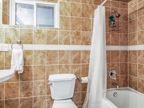 Photo 23 at 226 Broadway Avenue, Mount Pleasant East, Toronto