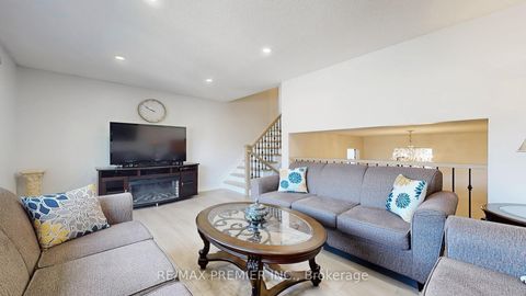 Photo 8 at 16 Magdalena Court, Jamestown, Toronto