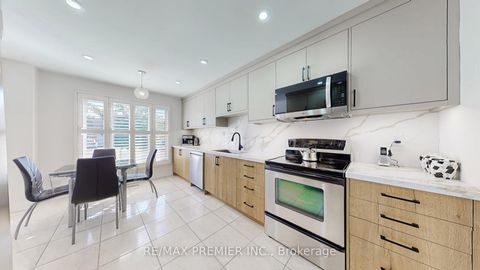 Photo 11 at 16 Magdalena Court, Jamestown, Toronto