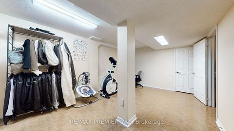 Photo 31 at 16 Magdalena Court, Jamestown, Toronto