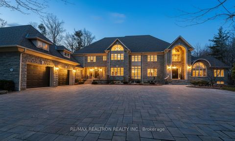 Photo 0 at 65 Offord Crescent, Bayview Southeast, Aurora