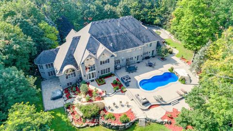 Photo 1 at 65 Offord Crescent, Bayview Southeast, Aurora