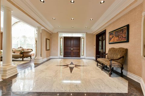 Photo 7 at 65 Offord Crescent, Bayview Southeast, Aurora