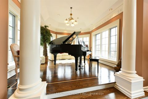 Photo 18 at 65 Offord Crescent, Bayview Southeast, Aurora