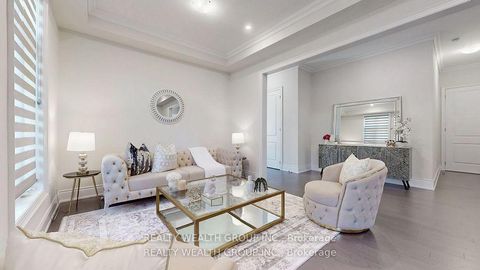 Photo 1 at 2421 Irene Crescent, GA Glen Abbey, Oakville