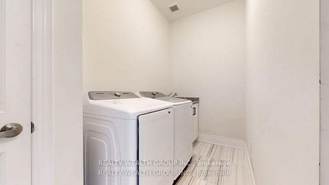 Photo 15 at 2421 Irene Crescent, GA Glen Abbey, Oakville