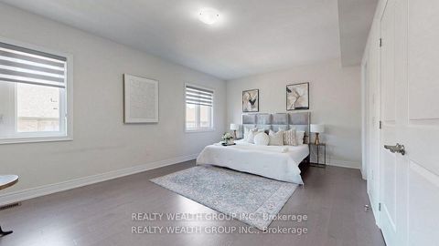 Photo 18 at 2421 Irene Crescent, GA Glen Abbey, Oakville