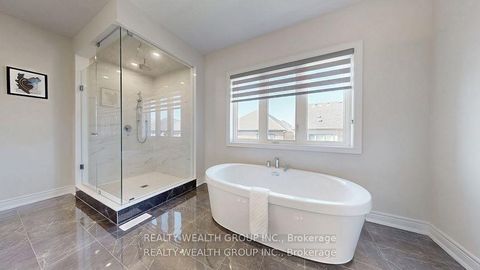 Photo 23 at 2421 Irene Crescent, GA Glen Abbey, Oakville