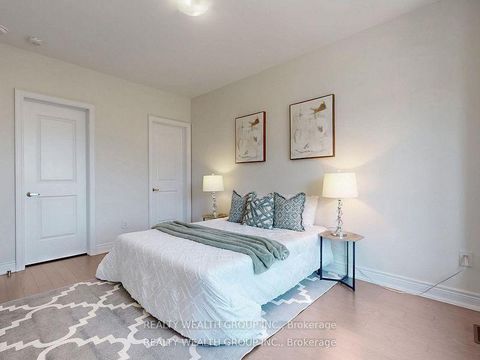 Photo 26 at 2421 Irene Crescent, GA Glen Abbey, Oakville