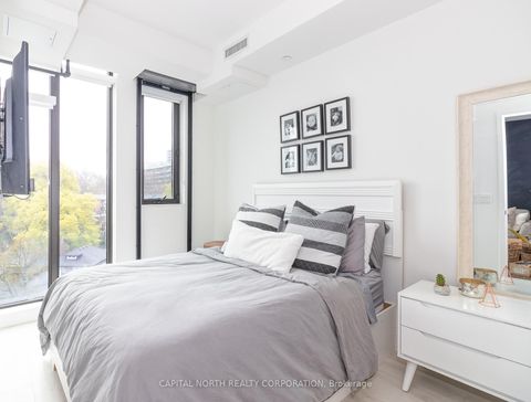 Photo 4 at 605 - 1990 Bloor Street W, High Park North, Toronto