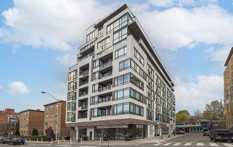 Photo 13 at 605 - 1990 Bloor Street W, High Park North, Toronto