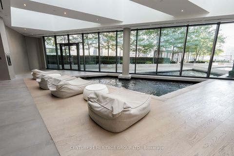 Photo 5 at 4602 - 88 Harbour Street, Waterfront Communities C1, Toronto