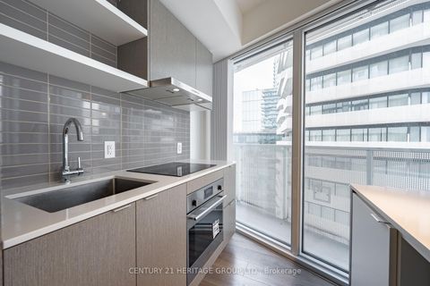 Photo 16 at 4602 - 88 Harbour Street, Waterfront Communities C1, Toronto