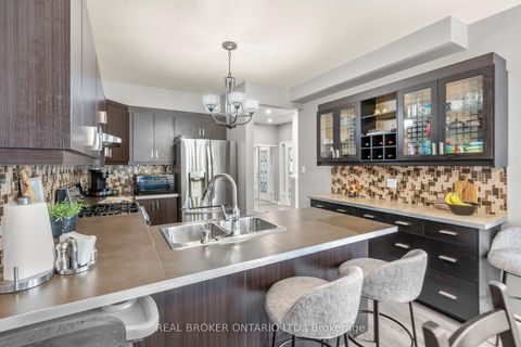 Photo 14 at 85 Laurier Avenue, Oak Ridges, Richmond Hill