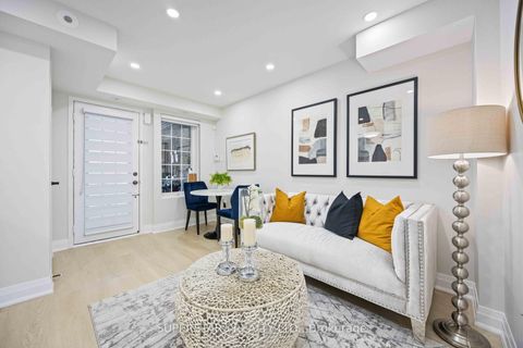 Photo 4 at 120 - 42 Pinery Trail, Malvern, Toronto