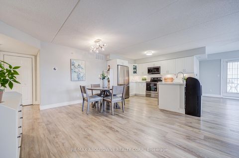 Photo 6 at 314 - 1460 Bishops Gate, GA Glen Abbey, Oakville