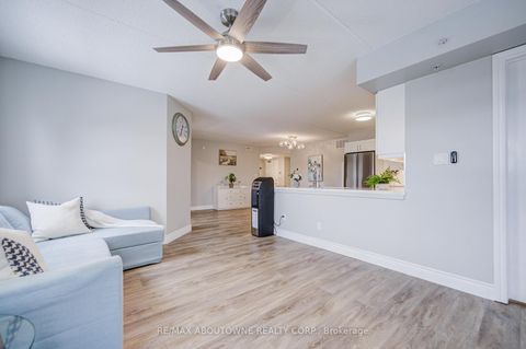 Photo 15 at 314 - 1460 Bishops Gate, GA Glen Abbey, Oakville