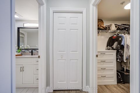 Photo 26 at 314 - 1460 Bishops Gate, GA Glen Abbey, Oakville