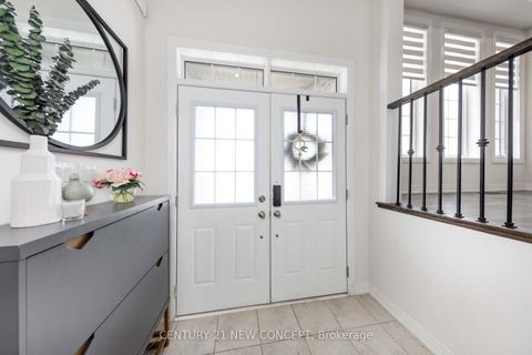 Photo 3 at 83 Bethpage Crescent, Glenway Estates, Newmarket