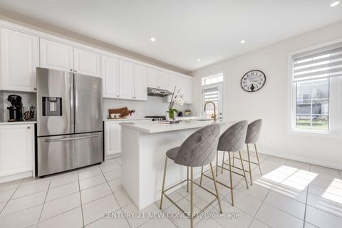 Photo 10 at 83 Bethpage Crescent, Glenway Estates, Newmarket