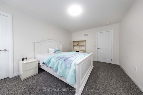 Photo 26 at 83 Bethpage Crescent, Glenway Estates, Newmarket