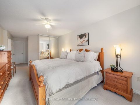 Photo 18 at 6 - 8900 Bathurst Street, Patterson, Vaughan