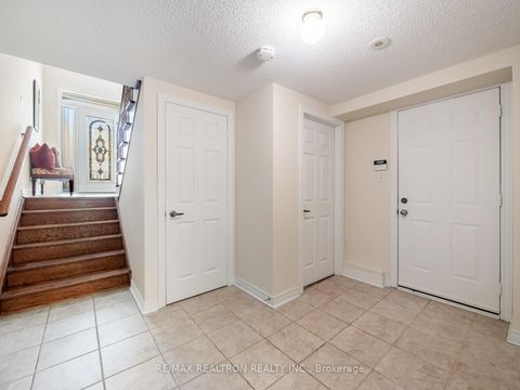 Photo 23 at 6 - 8900 Bathurst Street, Patterson, Vaughan