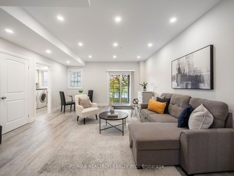 Photo 24 at 6 - 8900 Bathurst Street, Patterson, Vaughan