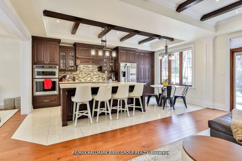 Photo 10 at 11 Humbercrest Boulevard, Lambton Baby Point, Toronto