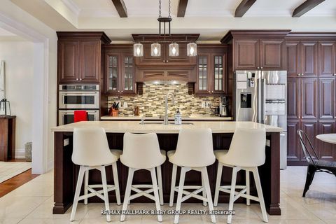 Photo 11 at 11 Humbercrest Boulevard, Lambton Baby Point, Toronto