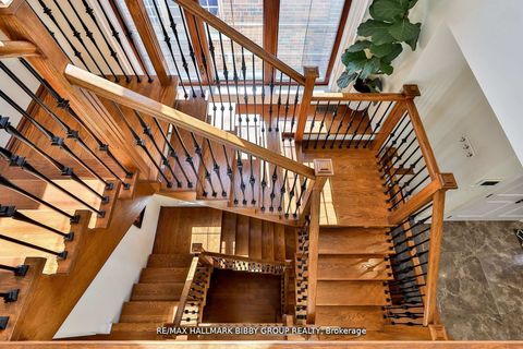 Photo 18 at 11 Humbercrest Boulevard, Lambton Baby Point, Toronto