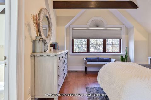 Photo 21 at 11 Humbercrest Boulevard, Lambton Baby Point, Toronto