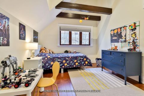 Photo 29 at 11 Humbercrest Boulevard, Lambton Baby Point, Toronto